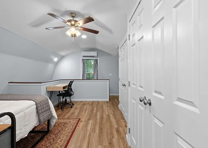 Holiday home Tiny House Retreat Hot Tub Cozy Pensacola
